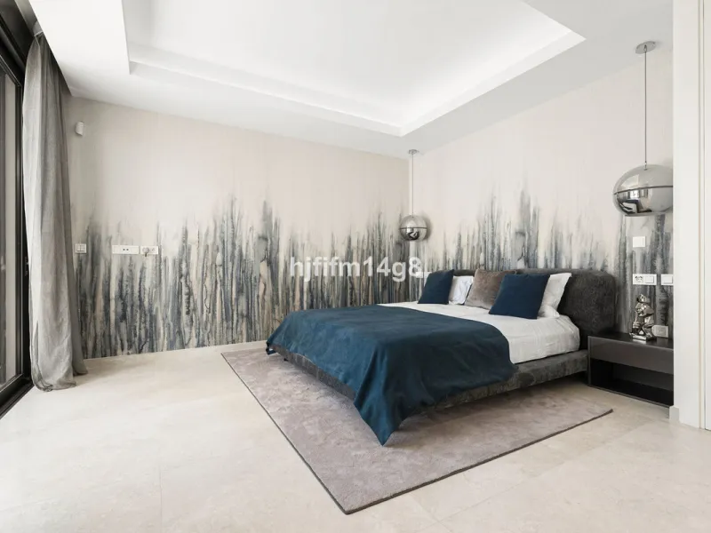 Discover an exceptional key-ready luxury villa for sale in the prestigious Los Flamingos Golf Resort, one of the most sought-after residential areas on the Costa del Sol, home to the world-famous Villa Padierna. This frontline golf property offers uninter