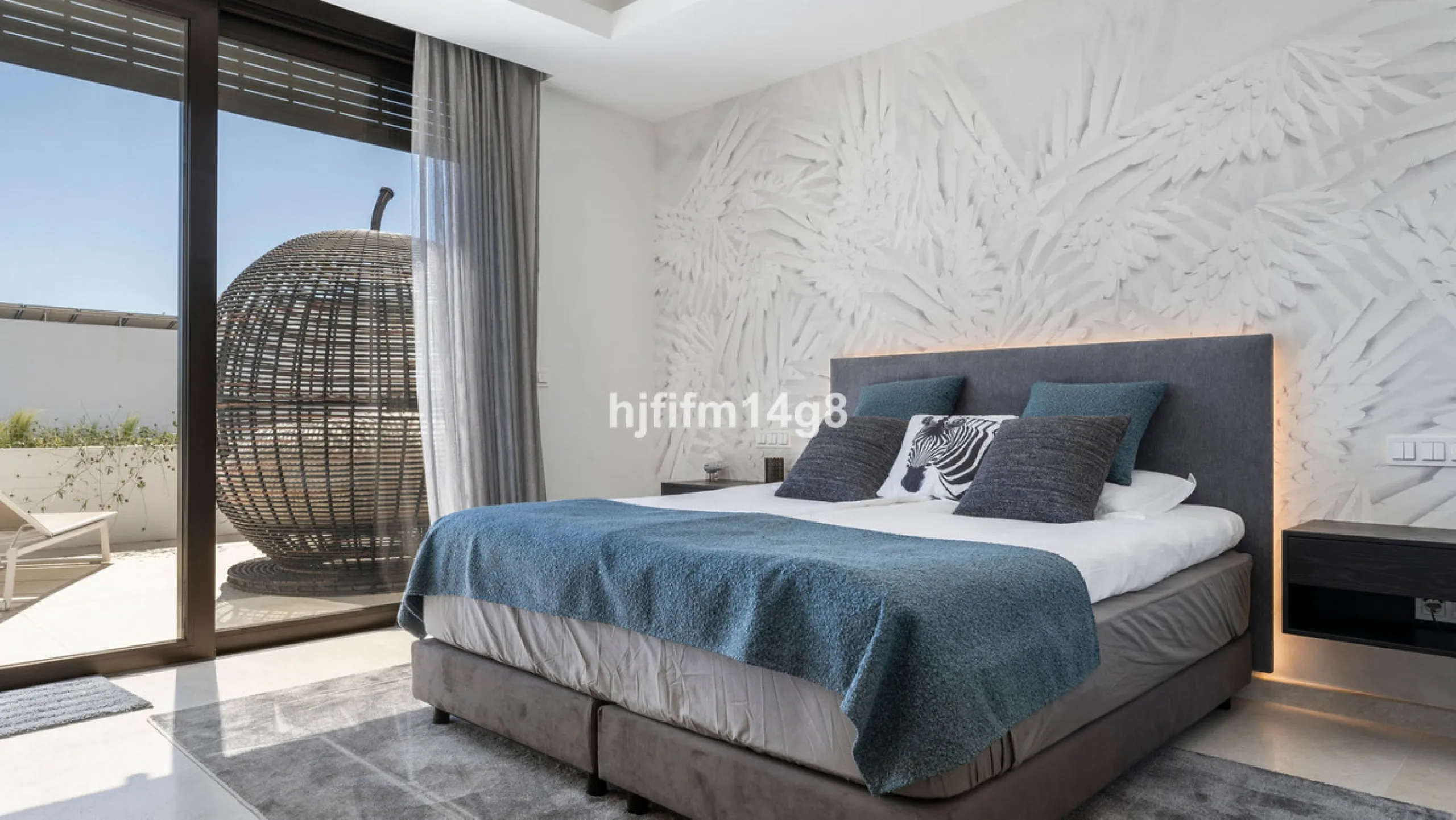 Discover an exceptional key-ready luxury villa for sale in the prestigious Los Flamingos Golf Resort, one of the most sought-after residential areas on the Costa del Sol, home to the world-famous Villa Padierna. This frontline golf property offers uninter
