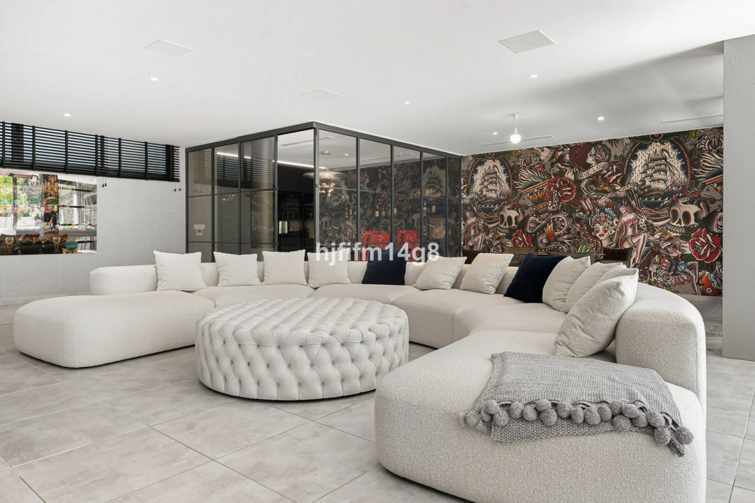 Discover an exceptional key-ready luxury villa for sale in the prestigious Los Flamingos Golf Resort, one of the most sought-after residential areas on the Costa del Sol, home to the world-famous Villa Padierna. This frontline golf property offers uninter