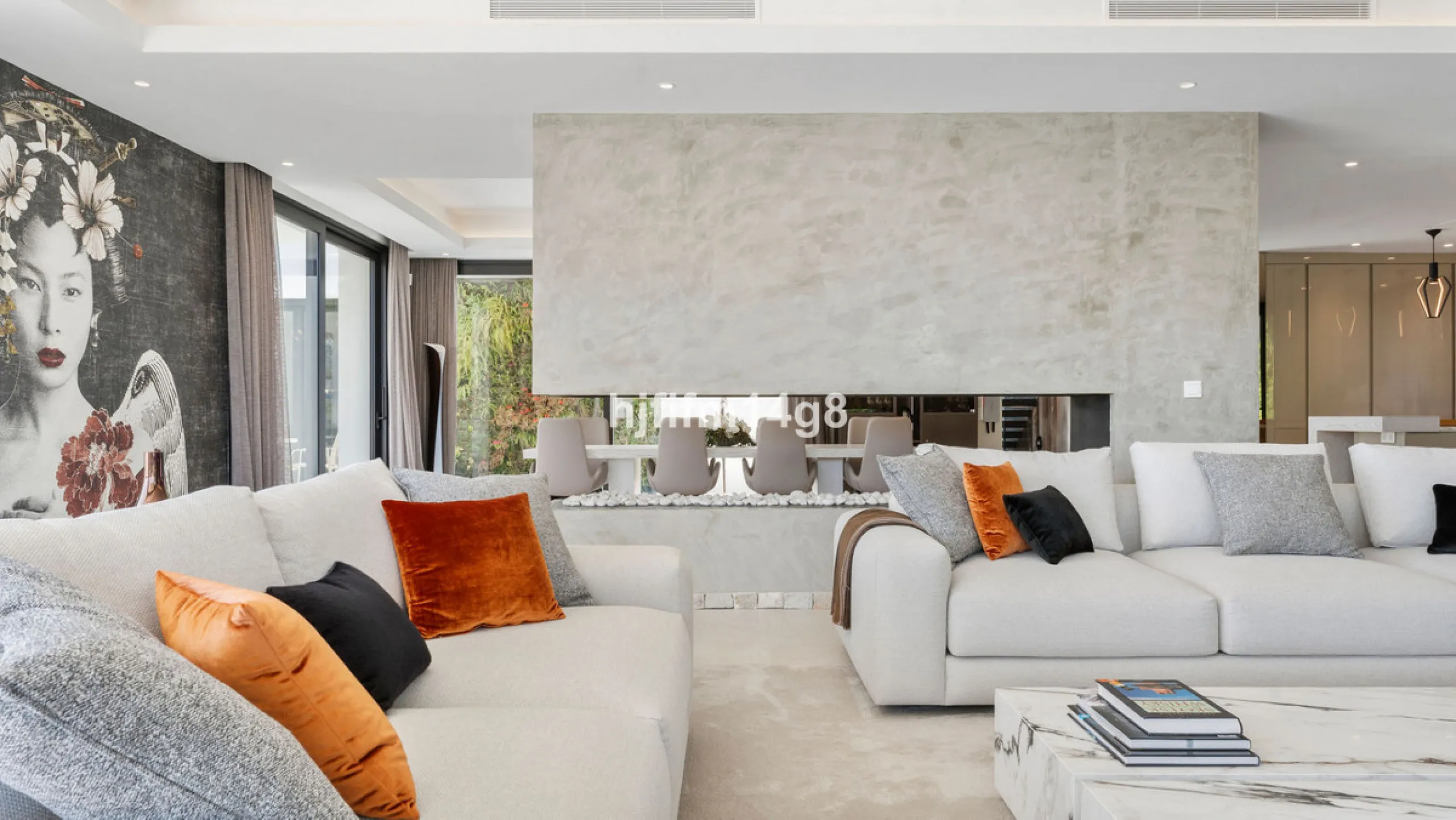 Discover an exceptional key-ready luxury villa for sale in the prestigious Los Flamingos Golf Resort, one of the most sought-after residential areas on the Costa del Sol, home to the world-famous Villa Padierna. This frontline golf property offers uninter