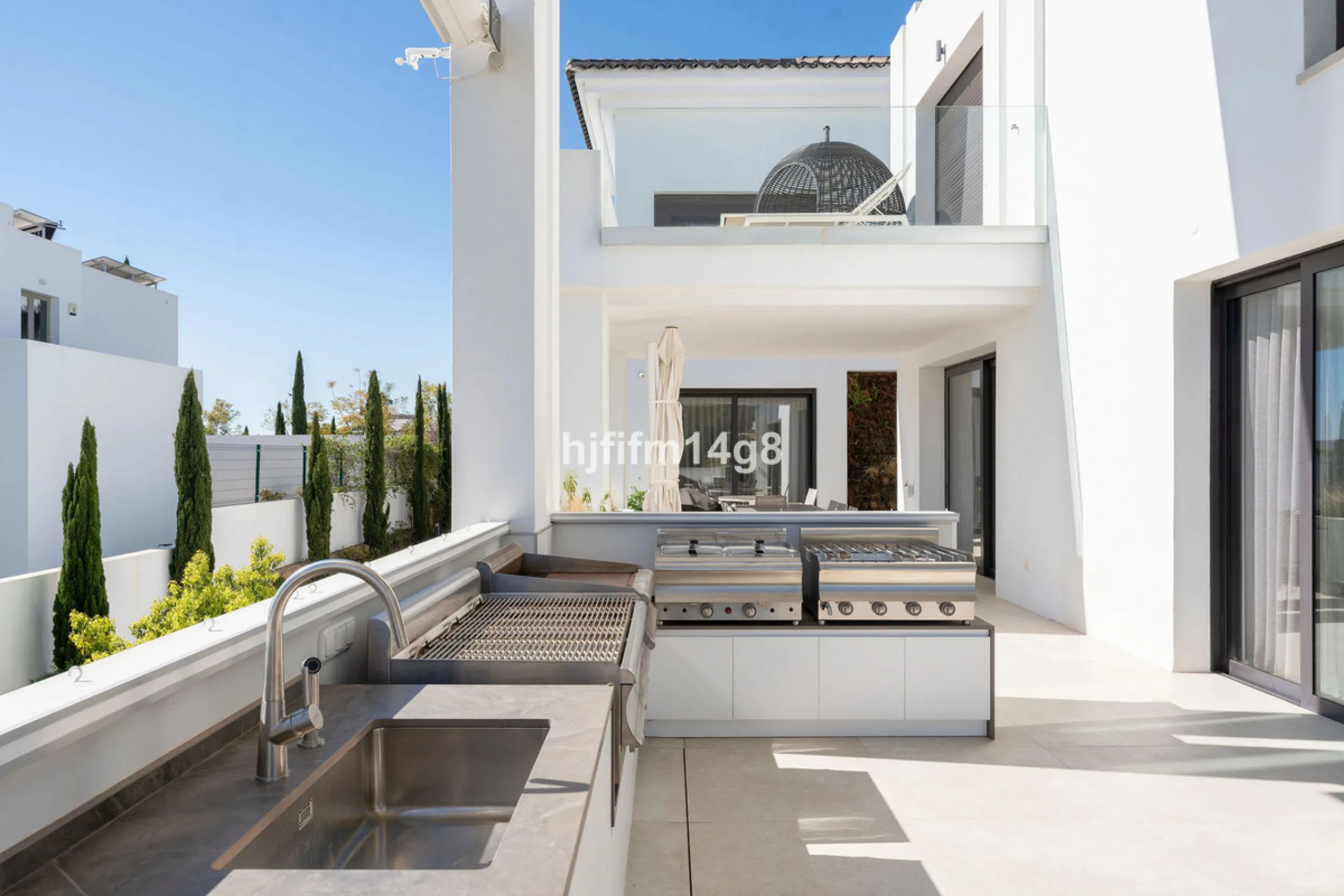 Discover an exceptional key-ready luxury villa for sale in the prestigious Los Flamingos Golf Resort, one of the most sought-after residential areas on the Costa del Sol, home to the world-famous Villa Padierna. This frontline golf property offers uninter