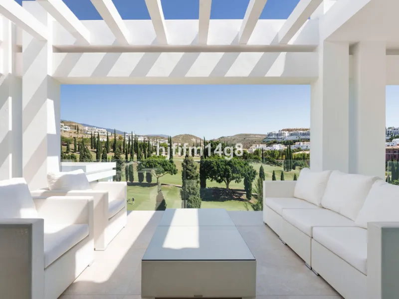 Discover an exceptional key-ready luxury villa for sale in the prestigious Los Flamingos Golf Resort, one of the most sought-after residential areas on the Costa del Sol, home to the world-famous Villa Padierna. This frontline golf property offers uninter