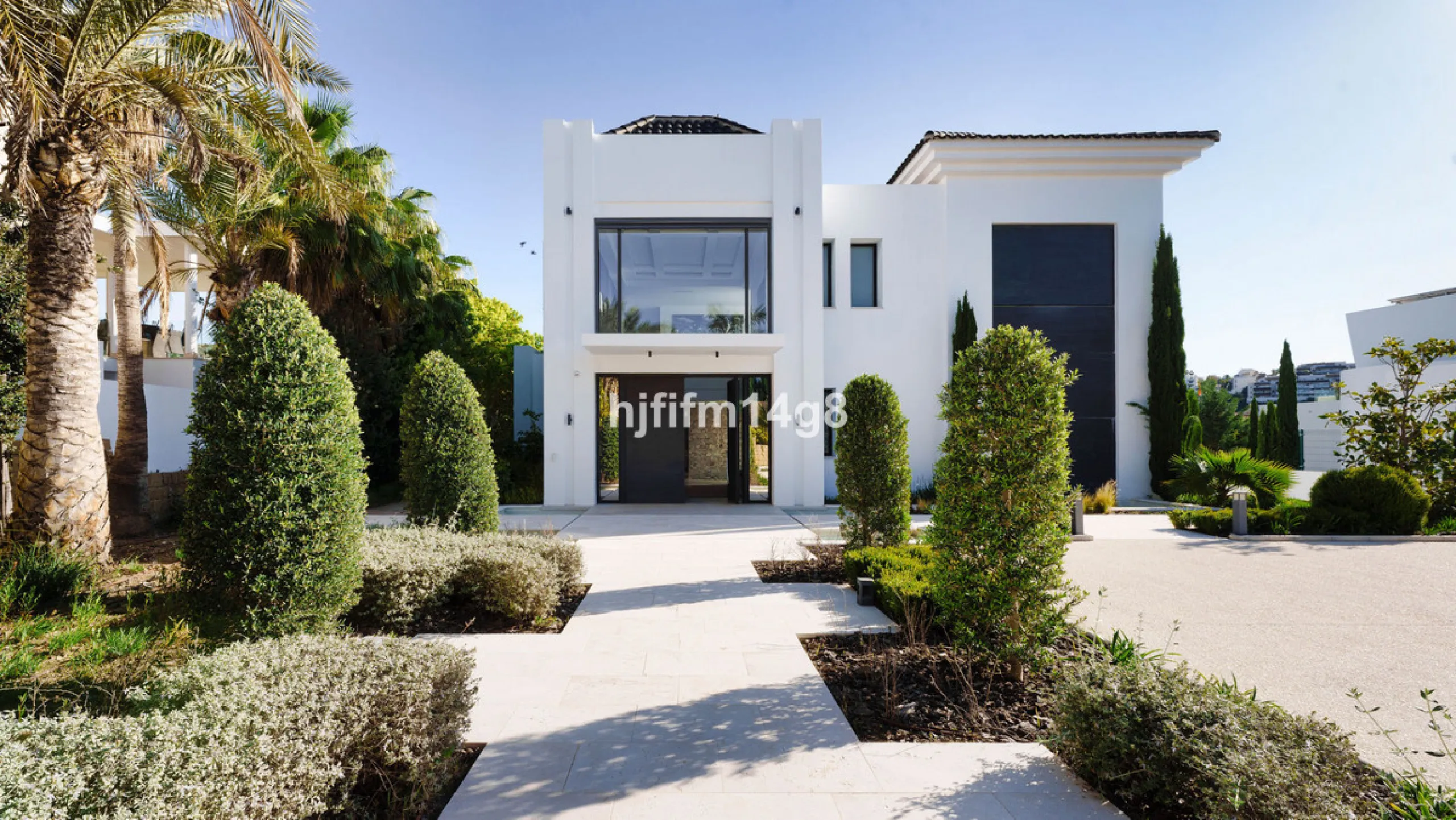 Discover an exceptional key-ready luxury villa for sale in the prestigious Los Flamingos Golf Resort, one of the most sought-after residential areas on the Costa del Sol, home to the world-famous Villa Padierna. This frontline golf property offers uninter