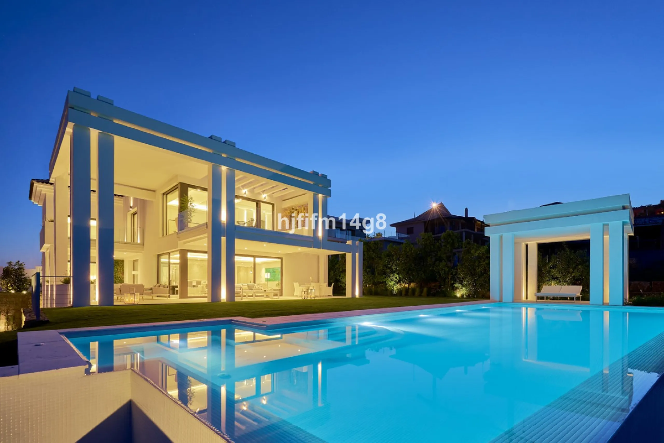 Discover an exceptional key-ready luxury villa for sale in the prestigious Los Flamingos Golf Resort, one of the most sought-after residential areas on the Costa del Sol, home to the world-famous Villa Padierna. This frontline golf property offers uninter