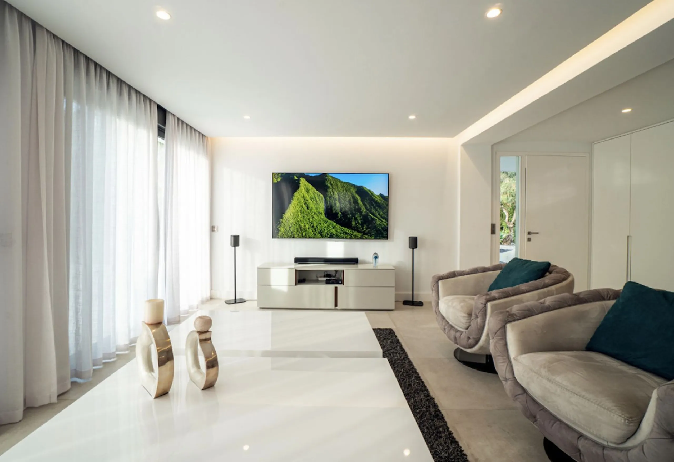 Stunning Luxury Villa for rent in Nueva Andalucia.