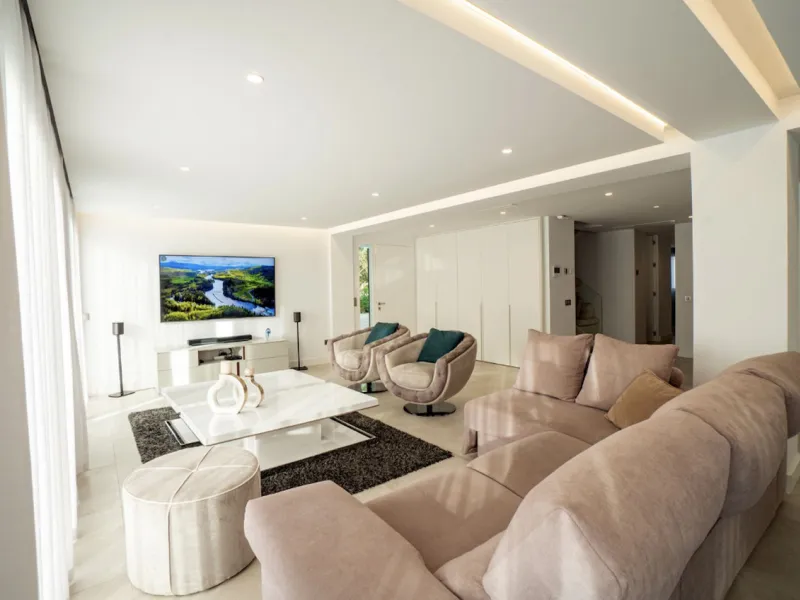 Stunning Luxury Villa for rent in Nueva Andalucia.