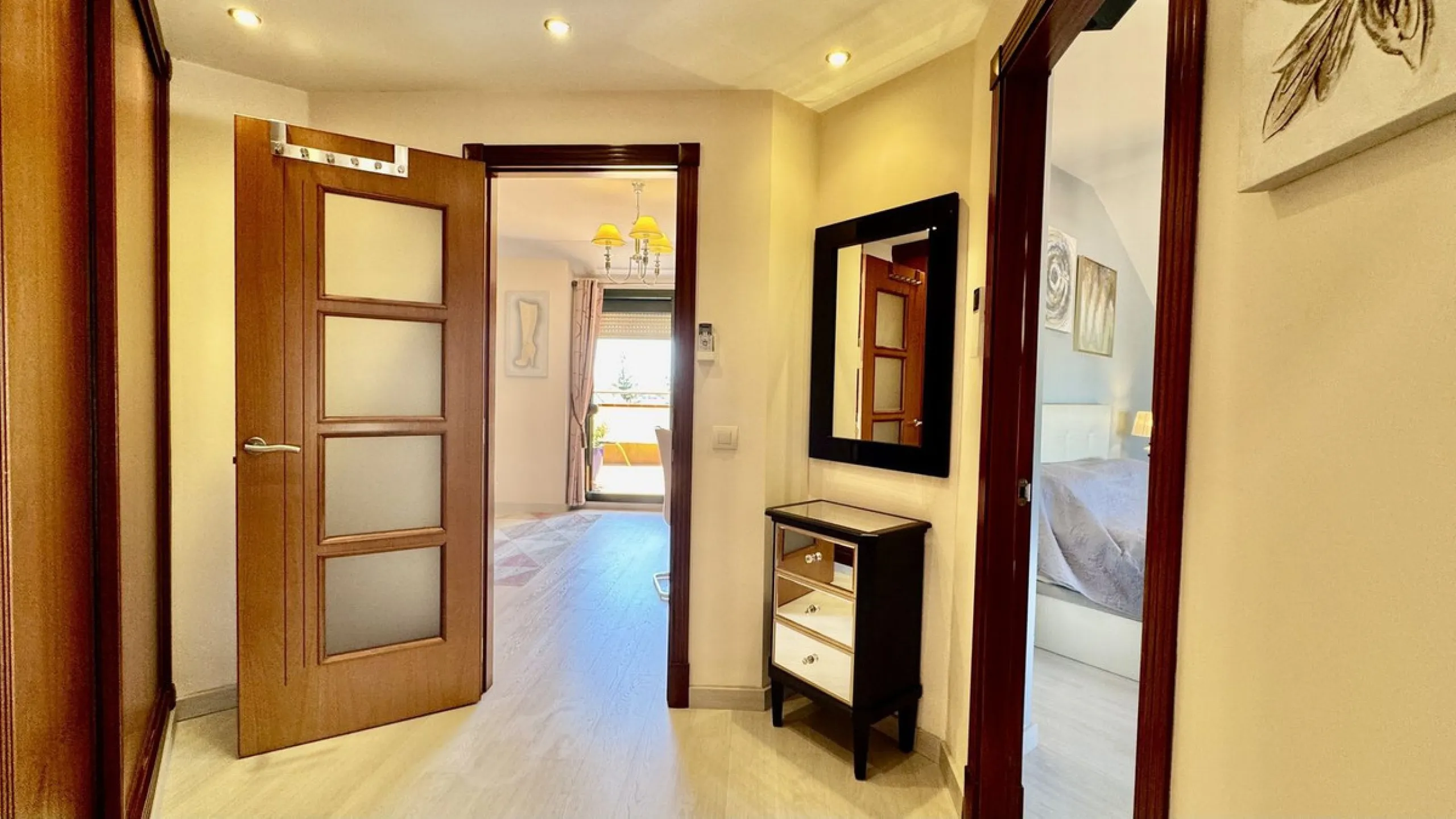 Apartment - Penthouse в продаже в Fuengirola, Málaga. В доме 2 спален и 2 ванных комнат. Площадь дома 85 м²