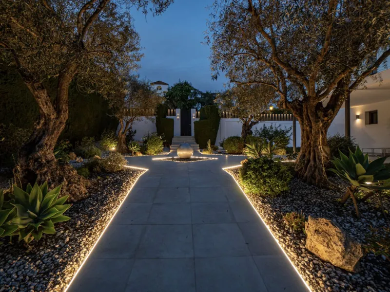 Stunning Luxury Villa for rent in Nueva Andalucia.