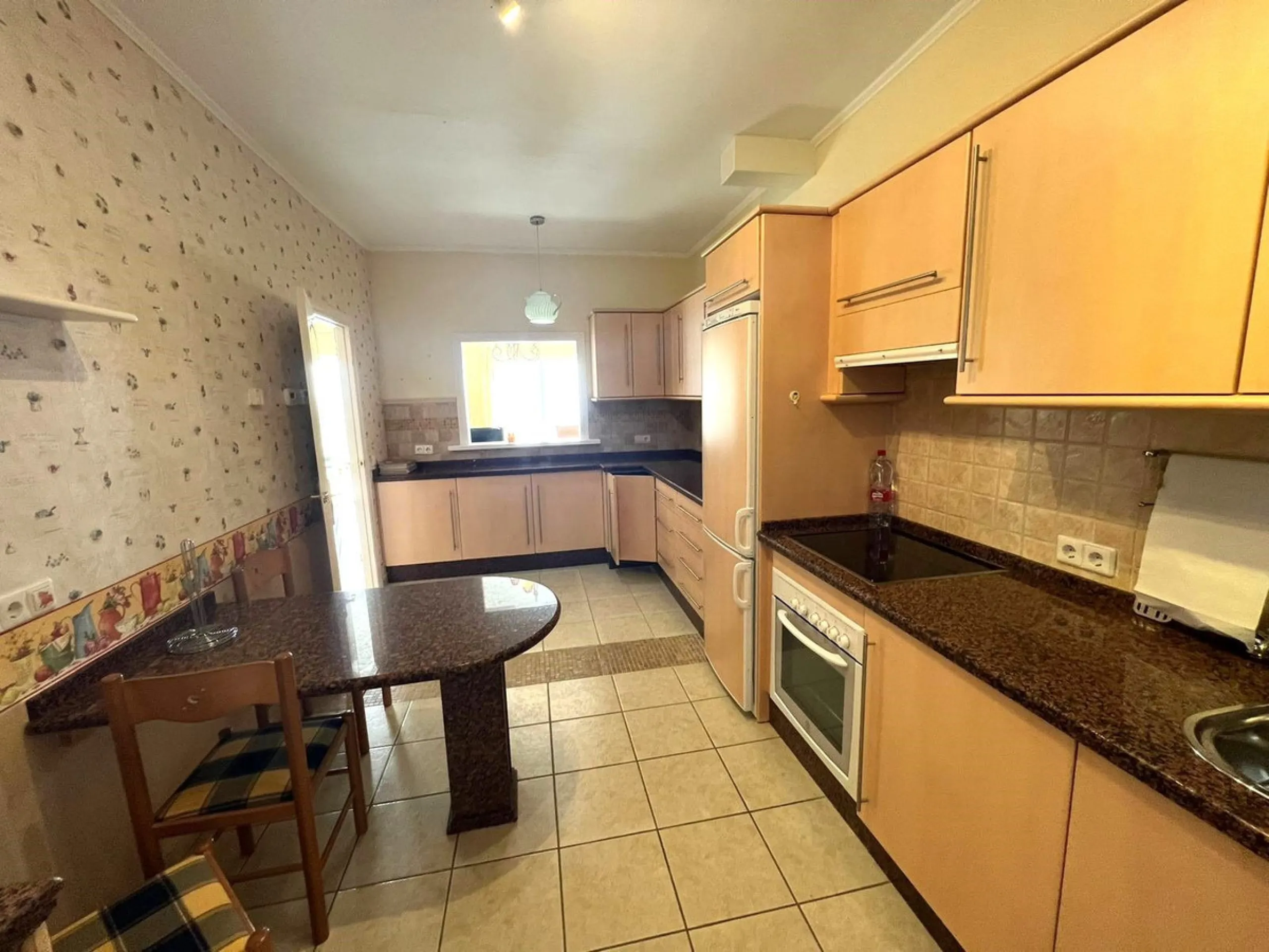 Viewings from beginning of may as now renter is leaving end of april