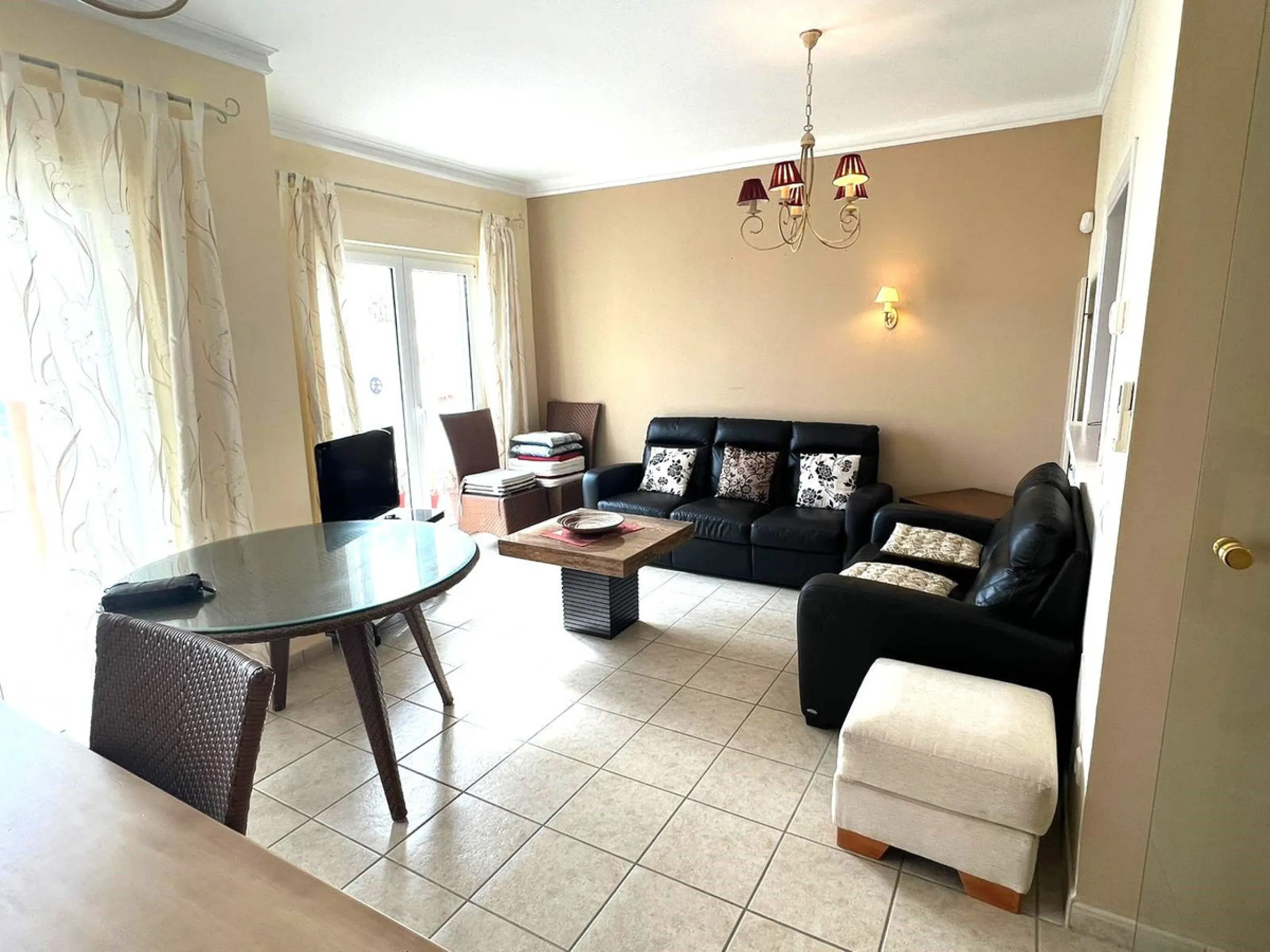 Viewings from beginning of may as now renter is leaving end of april
