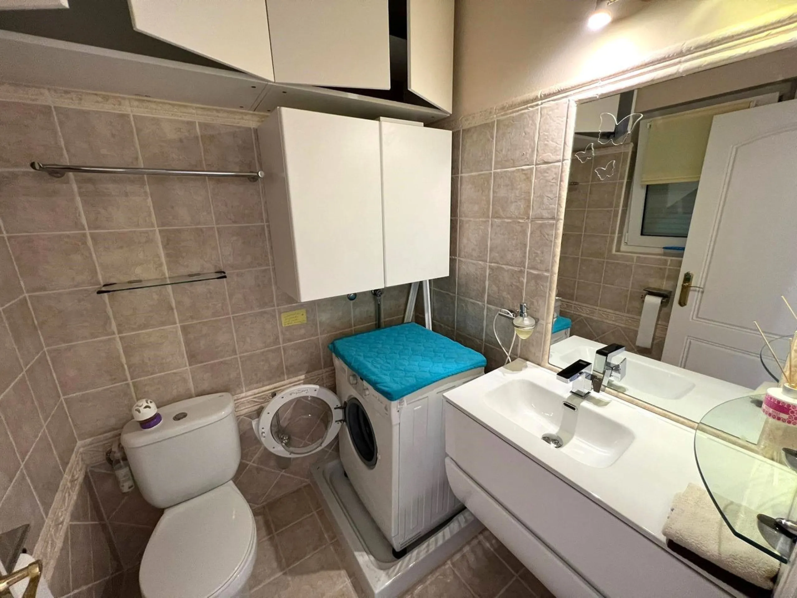 Viewings from beginning of may as now renter is leaving end of april