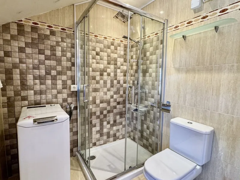 Apartment - Penthouse в продаже в Fuengirola, Málaga. В доме 2 спален и 2 ванных комнат. Площадь дома 85 м²