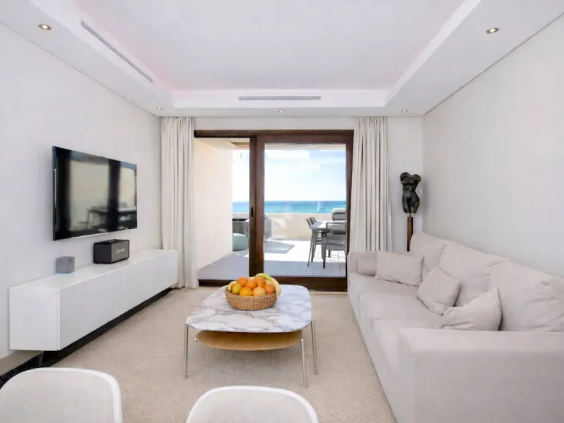 Luxury Beachfront Duplex Penthouse near Hotel Kempinski, Estepona