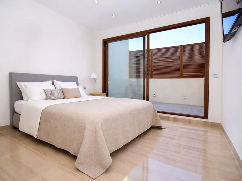 Luxury Beachfront Duplex Penthouse near Hotel Kempinski, Estepona