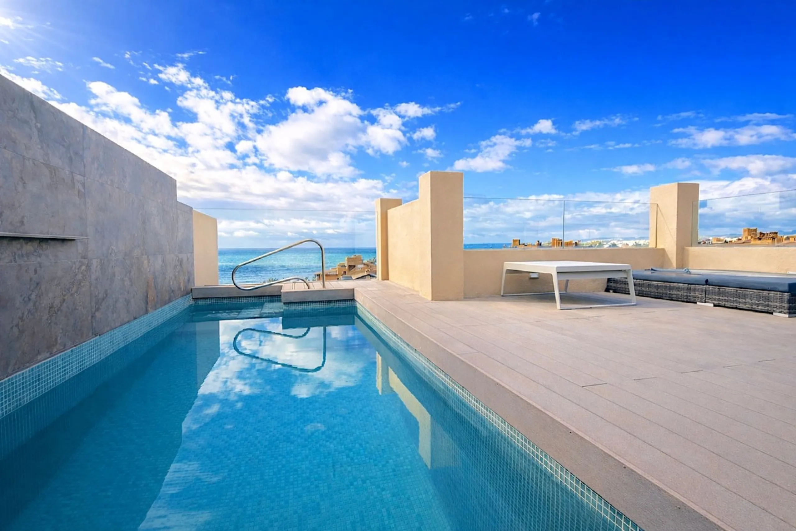 Luxury Beachfront Duplex Penthouse near Hotel Kempinski, Estepona