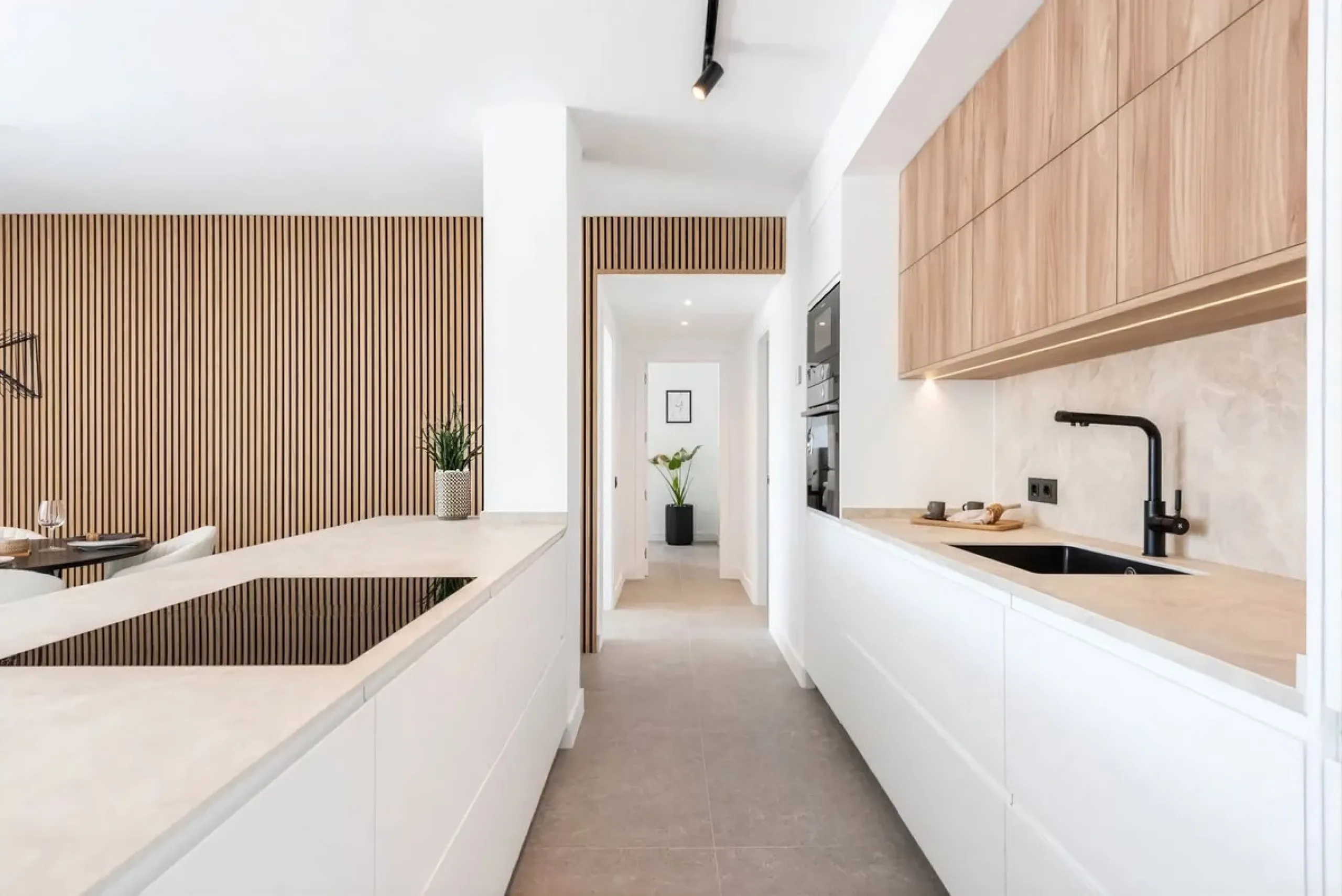 South-facing, move-in ready apartment with panoramic sea views.