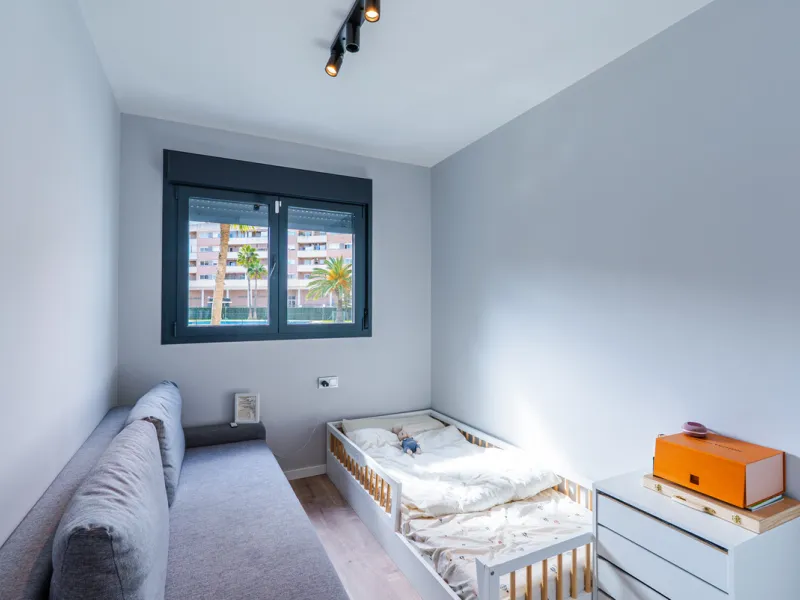 Discover a modern, light-filled 3-bedroom apartment designed for effortless Mediterranean living. Located in one of Mijas Costa's most dynamic and fast-growing areas, this elegant residence offers the perfect balance between comfort, convenience, and inve