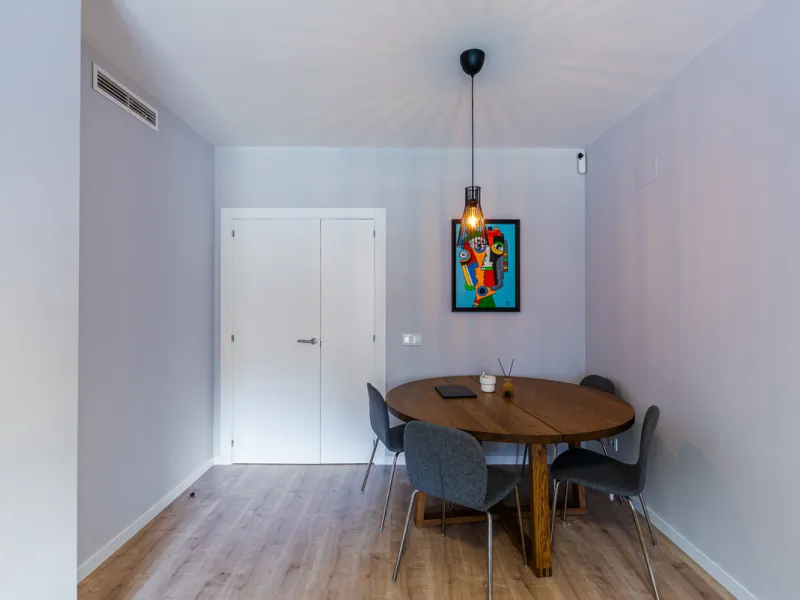 Discover a modern, light-filled 3-bedroom apartment designed for effortless Mediterranean living. Located in one of Mijas Costa's most dynamic and fast-growing areas, this elegant residence offers the perfect balance between comfort, convenience, and inve