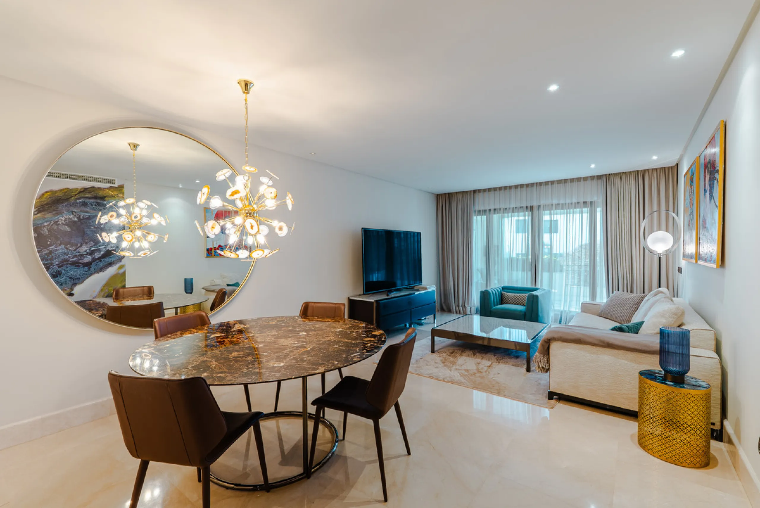 Apartment - Middle Floor Apartment в продаже в Estepona, Málaga. В доме 3 спален и 3 ванных комнат. Площадь дома 224 м²