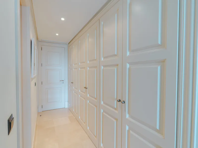 Apartment - Middle Floor Apartment в продаже в Estepona, Málaga. В доме 3 спален и 3 ванных комнат. Площадь дома 224 м²
