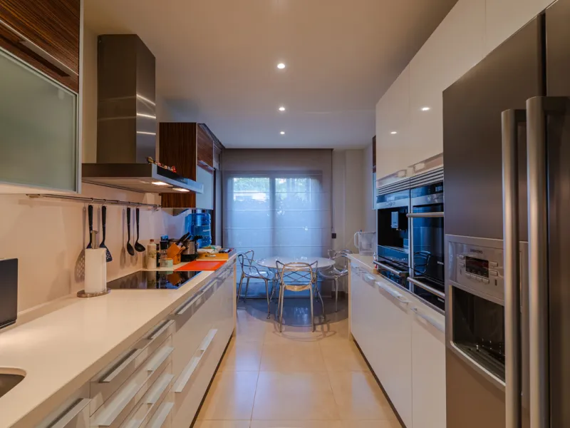 Apartment - Middle Floor Apartment в продаже в Estepona, Málaga. В доме 3 спален и 3 ванных комнат. Площадь дома 224 м²