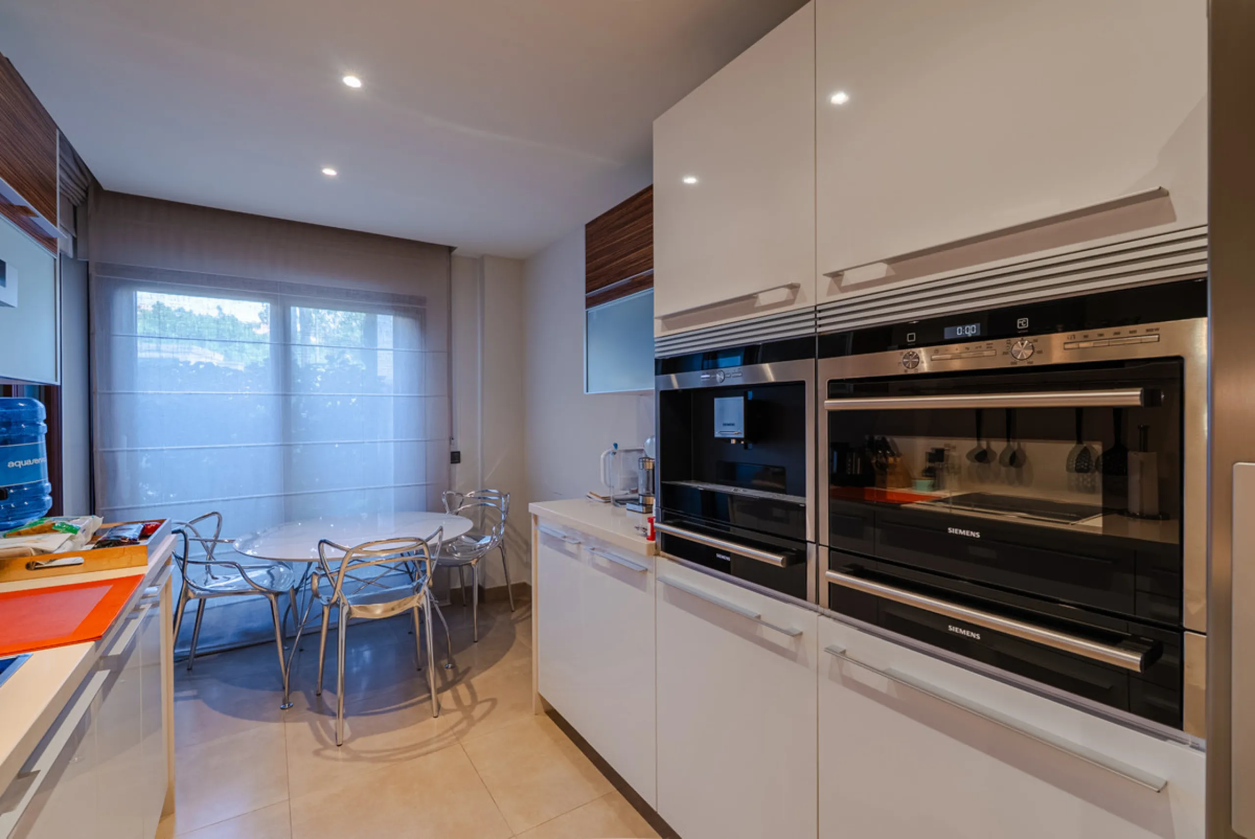 Apartment - Middle Floor Apartment в продаже в Estepona, Málaga. В доме 3 спален и 3 ванных комнат. Площадь дома 224 м²
