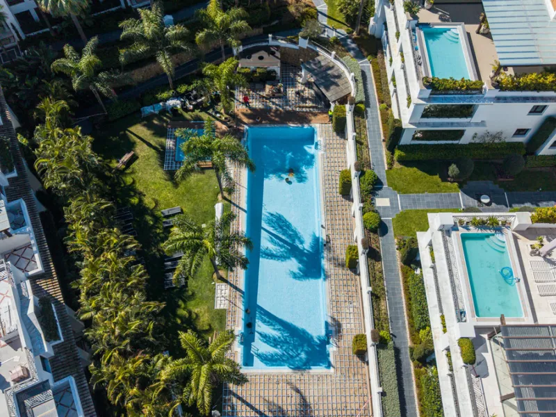 Apartment - Middle Floor Apartment в продаже в Estepona, Málaga. В доме 3 спален и 3 ванных комнат. Площадь дома 224 м²