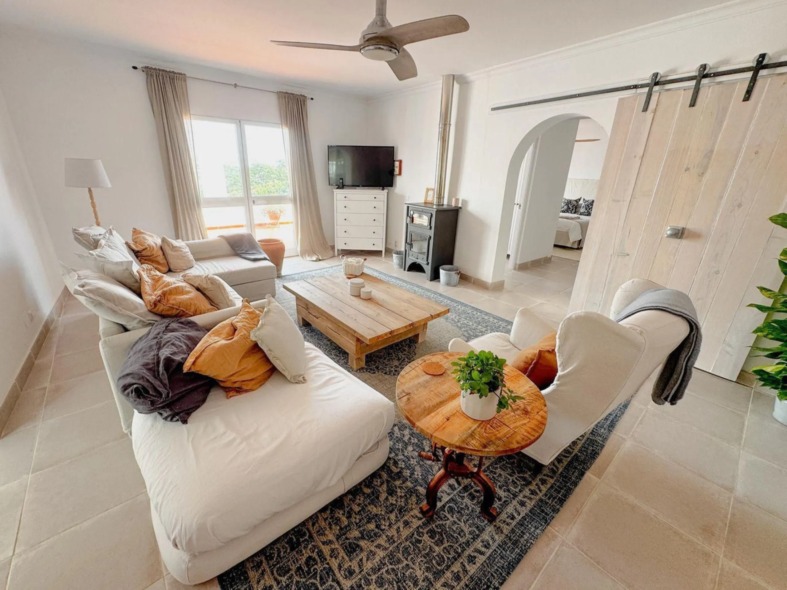 Situated in one of Nerja's most desirable residential areas, this exceptional villa enjoys the best of both worlds - peaceful countryside surroundings with spectacular sea views, while remaining just minutes from the heart of town. Located only 750m from 