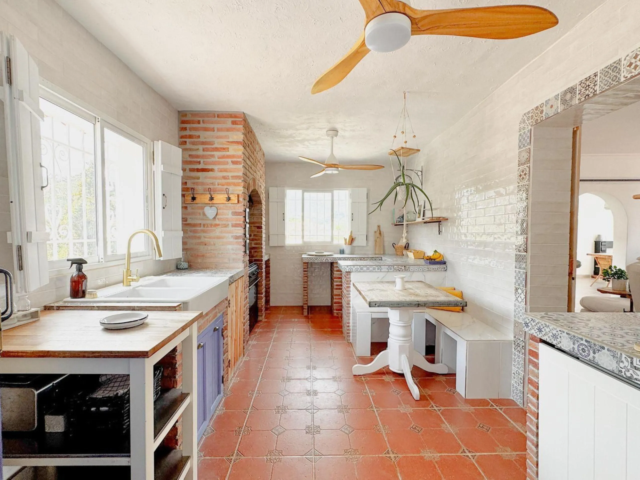 Situated in one of Nerja's most desirable residential areas, this exceptional villa enjoys the best of both worlds - peaceful countryside surroundings with spectacular sea views, while remaining just minutes from the heart of town. Located only 750m from 