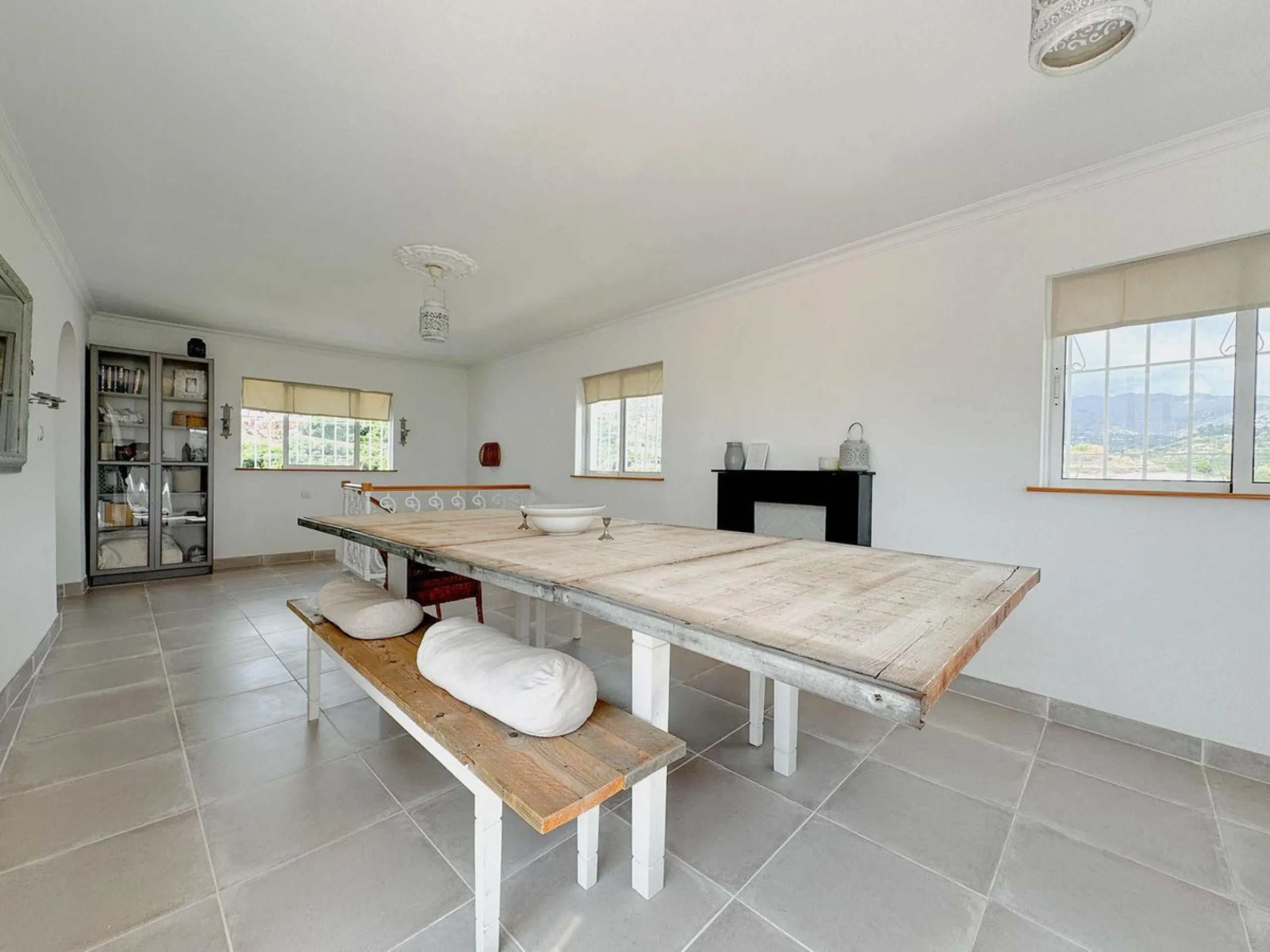 Situated in one of Nerja's most desirable residential areas, this exceptional villa enjoys the best of both worlds - peaceful countryside surroundings with spectacular sea views, while remaining just minutes from the heart of town. Located only 750m from 