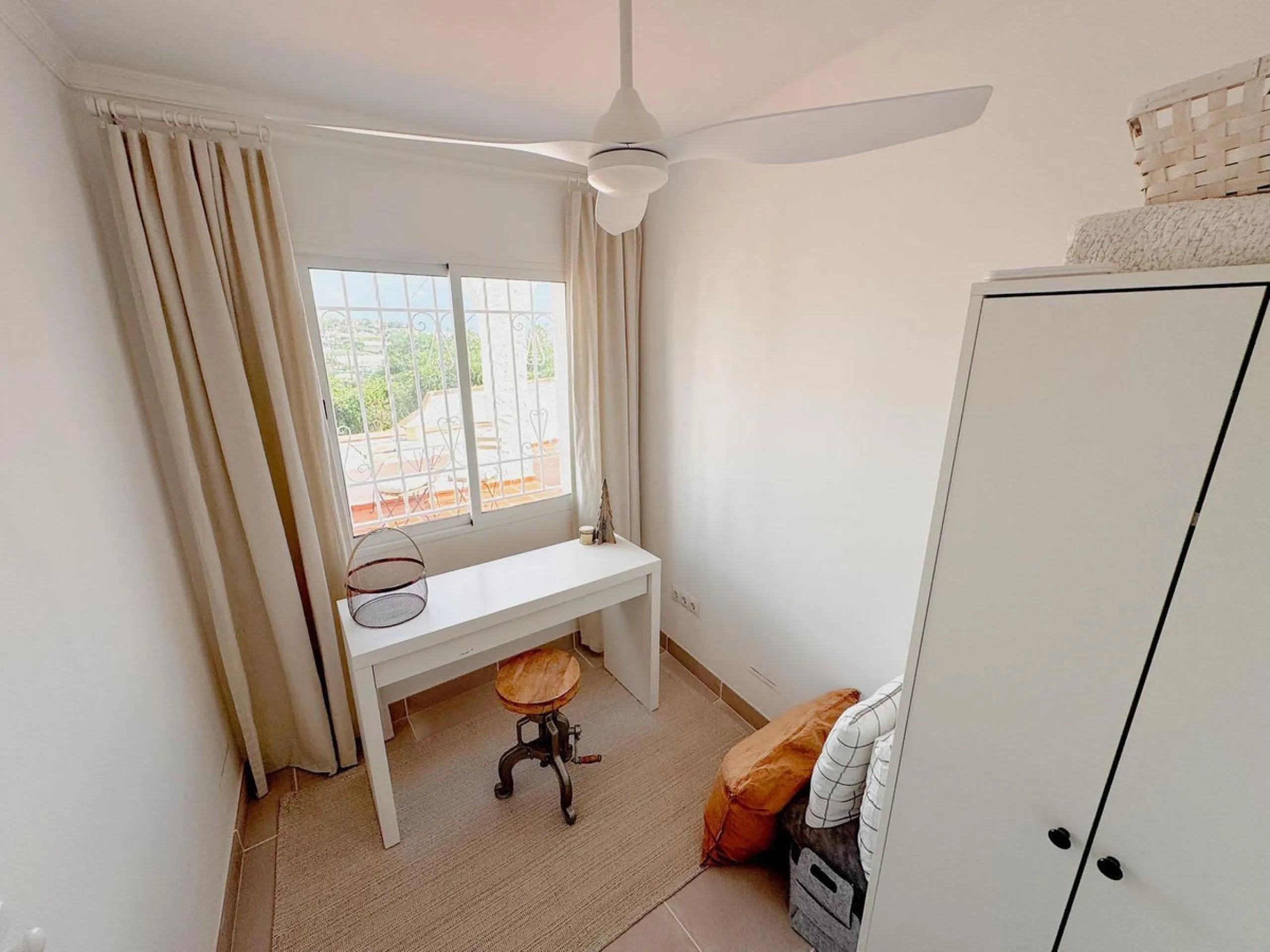 Situated in one of Nerja's most desirable residential areas, this exceptional villa enjoys the best of both worlds - peaceful countryside surroundings with spectacular sea views, while remaining just minutes from the heart of town. Located only 750m from 