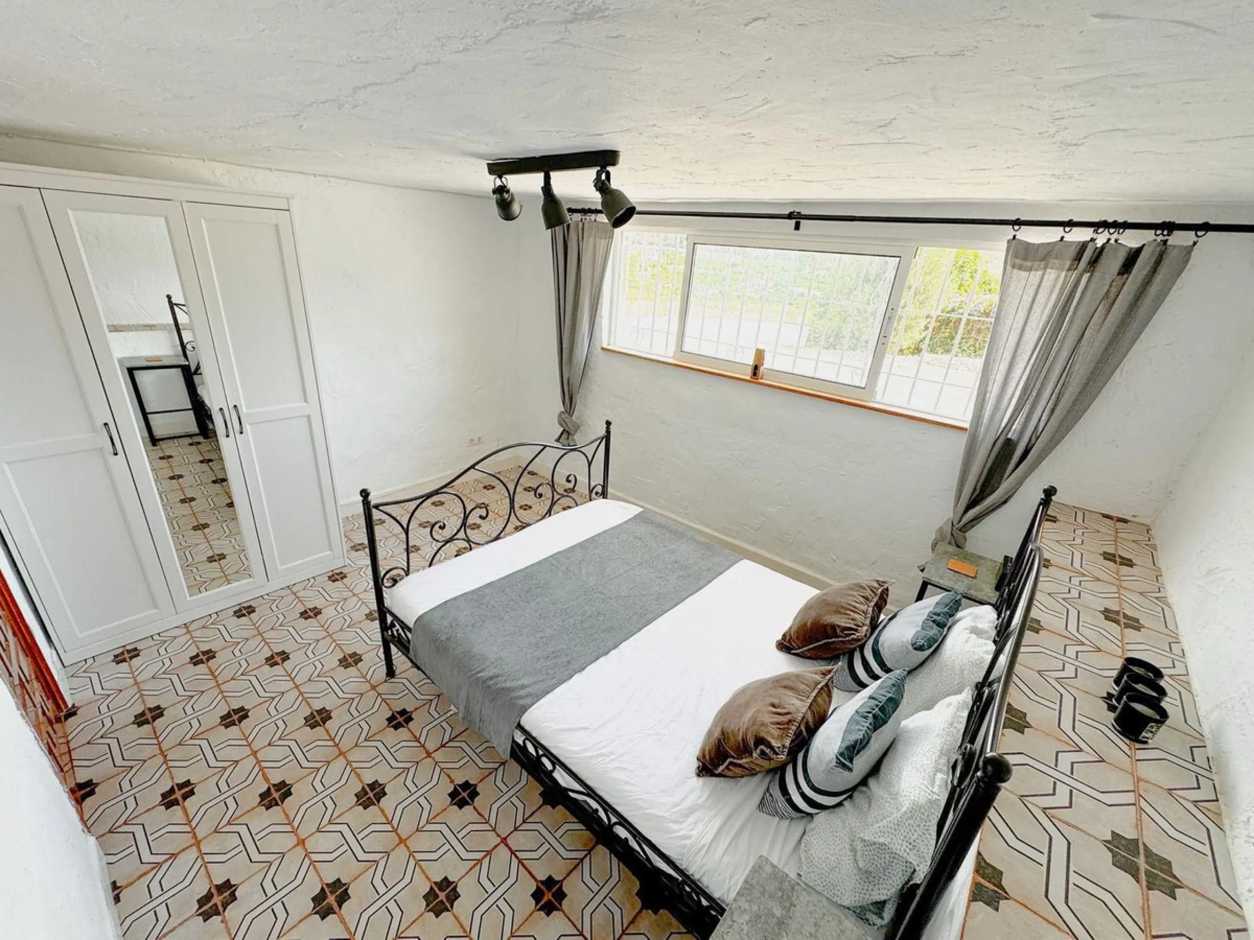 Situated in one of Nerja's most desirable residential areas, this exceptional villa enjoys the best of both worlds - peaceful countryside surroundings with spectacular sea views, while remaining just minutes from the heart of town. Located only 750m from 