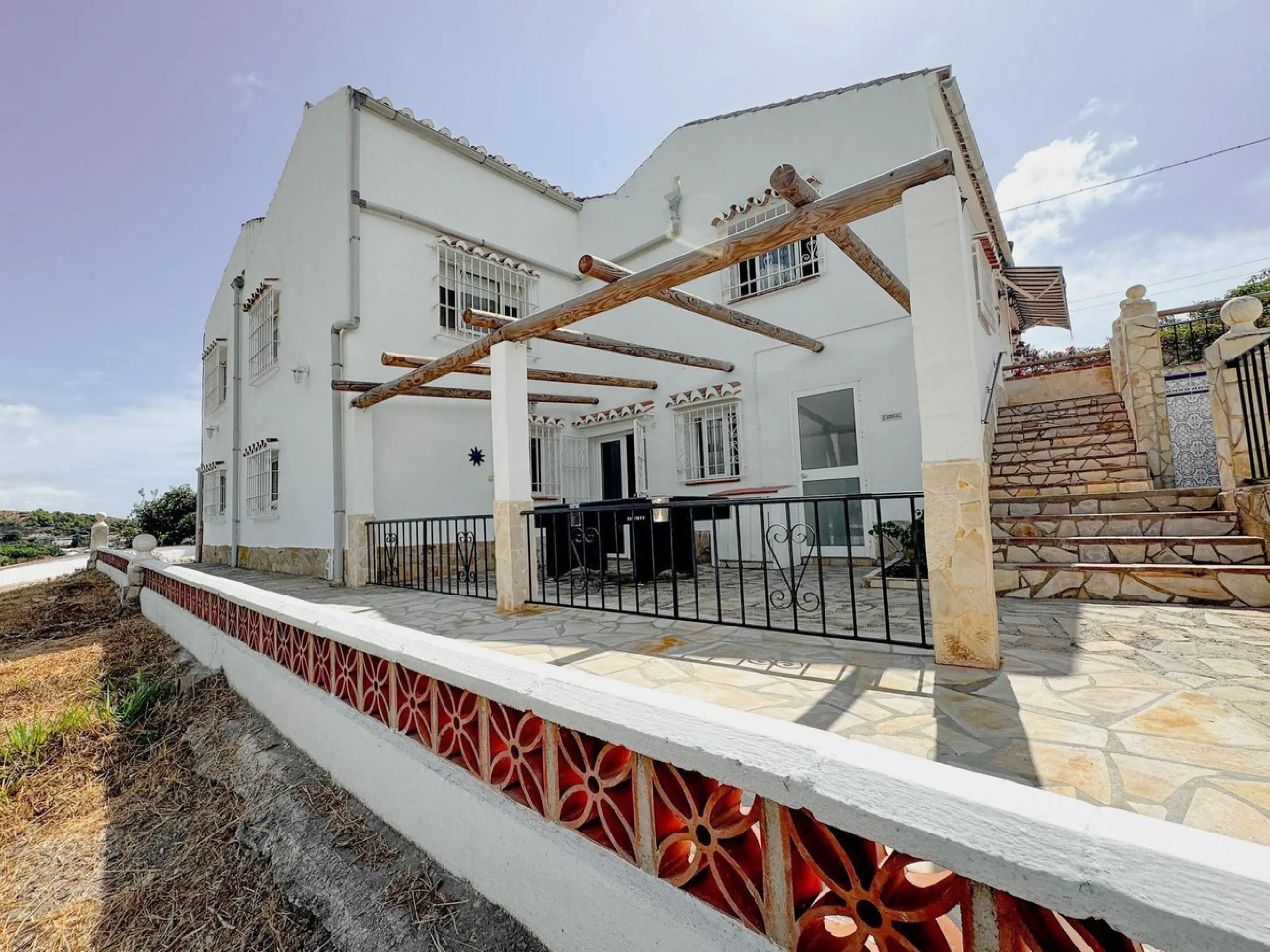 Situated in one of Nerja's most desirable residential areas, this exceptional villa enjoys the best of both worlds - peaceful countryside surroundings with spectacular sea views, while remaining just minutes from the heart of town. Located only 750m from 