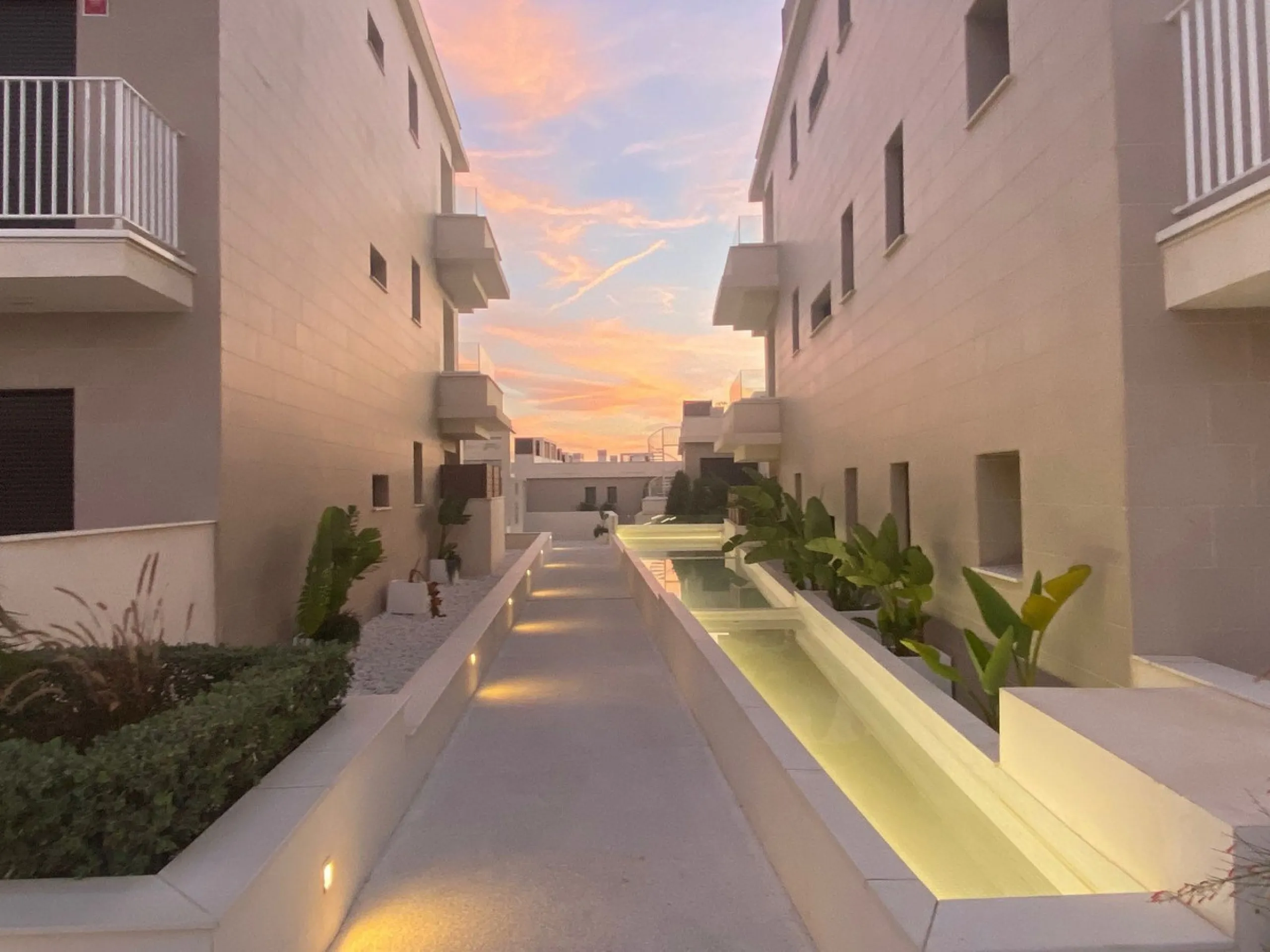 YOUR SECOND HOME AWAITS YOU! Discover refined Mediterranean living in this stylish contemporary apartment in the highly desirable area of Cala de Mijas, Mijas Costa. Nestled within an exclusive gated community (2021)and just a short stroll from the vibran