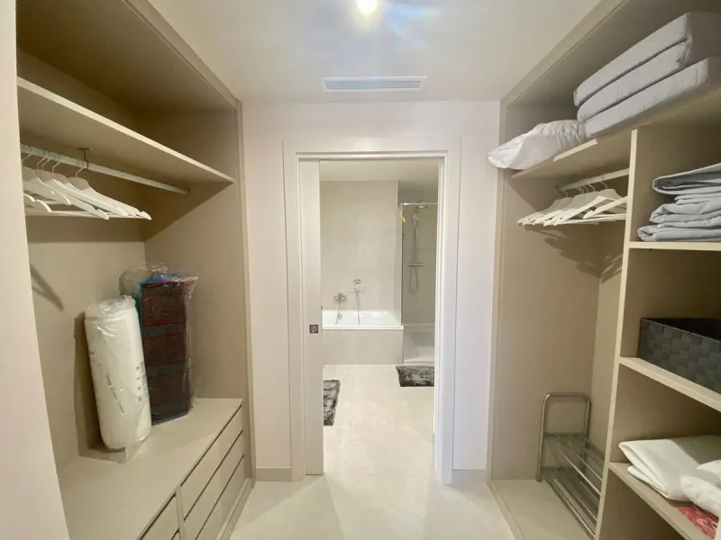 YOUR SECOND HOME AWAITS YOU! Discover refined Mediterranean living in this stylish contemporary apartment in the highly desirable area of Cala de Mijas, Mijas Costa. Nestled within an exclusive gated community (2021)and just a short stroll from the vibran
