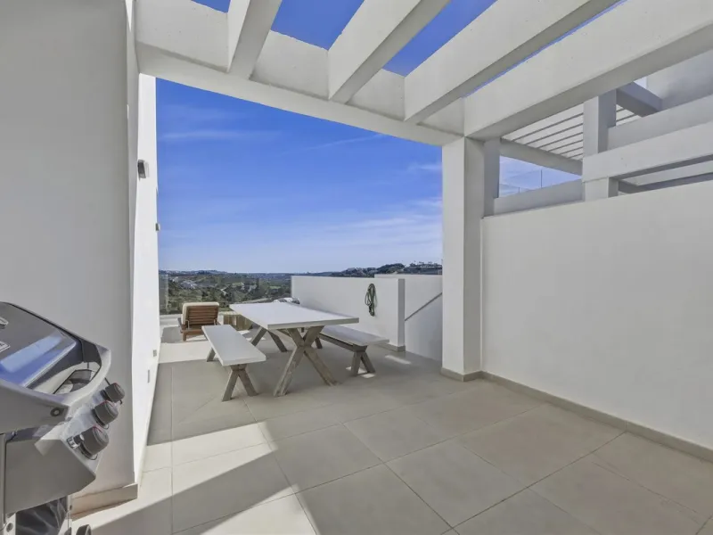 Apartment - Middle Floor Apartment в продаже в Mijas, Málaga. В доме 2 спален и 2 ванных комнат. Площадь дома 89 м²