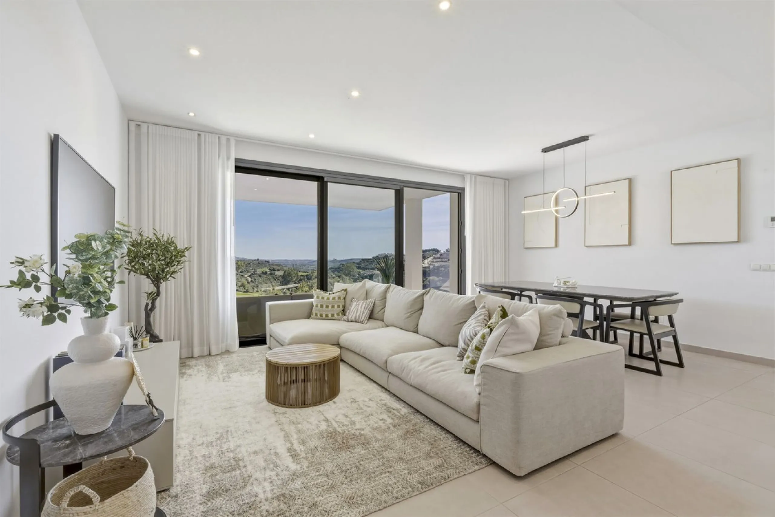 Apartment - Middle Floor Apartment в продаже в Mijas, Málaga. В доме 2 спален и 2 ванных комнат. Площадь дома 89 м²