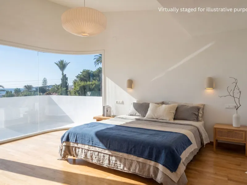 This modern villa has been recently renovated and sits in a fantastic location just 500 metres from the beach,  between La Cala de Mijas and Fuengirola. The home has a bright, contemporary feel throughout, with large windows that open onto the garden and 
