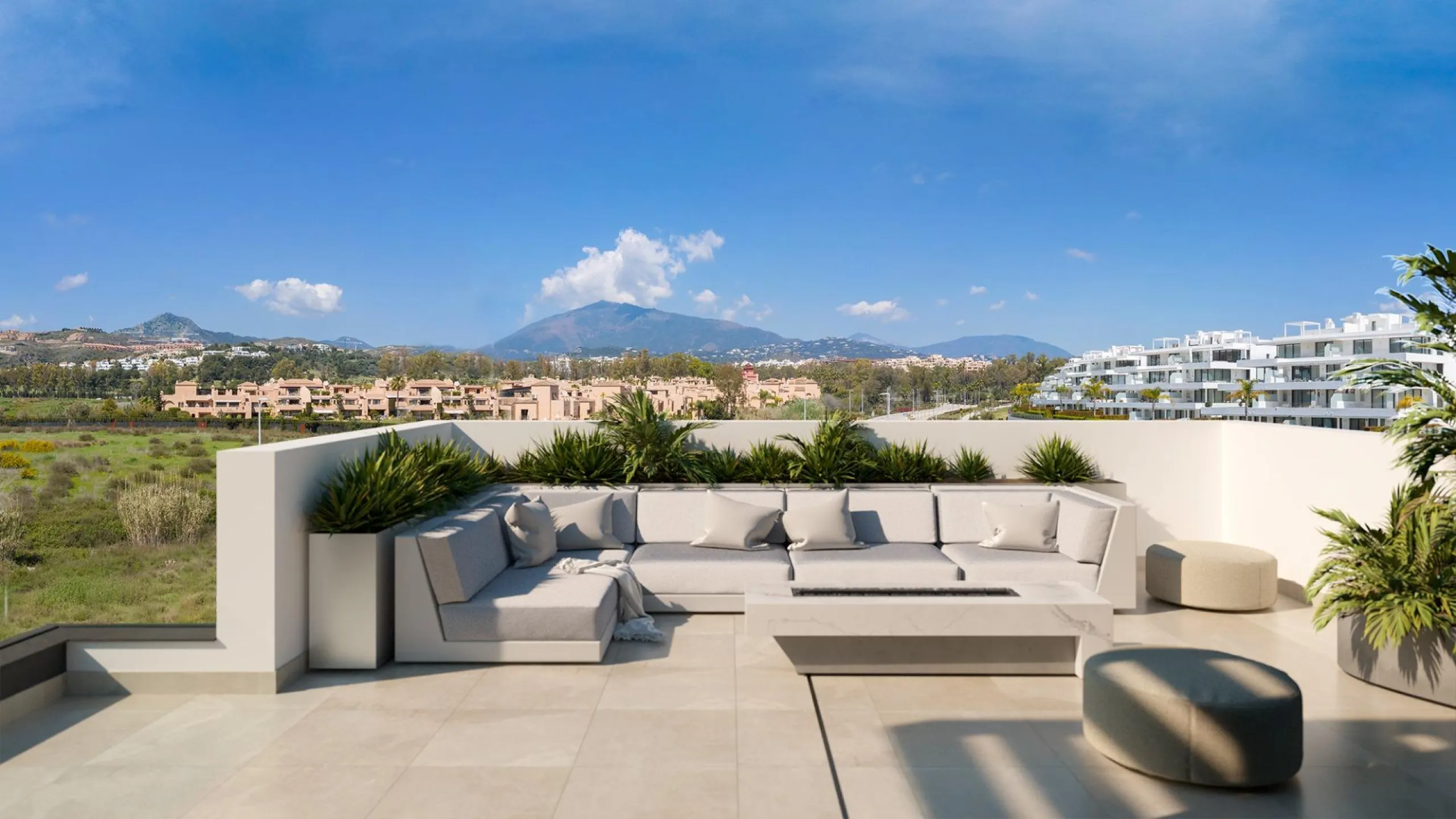 New Build Semi Detached Villas and Independent Homes Near Estepona and Atalaya Golf& & Contemporary Villas in a Prime Costa del Sol Location& This exclusive new residential complex features 50 contemporary semi detached and independent villas loc