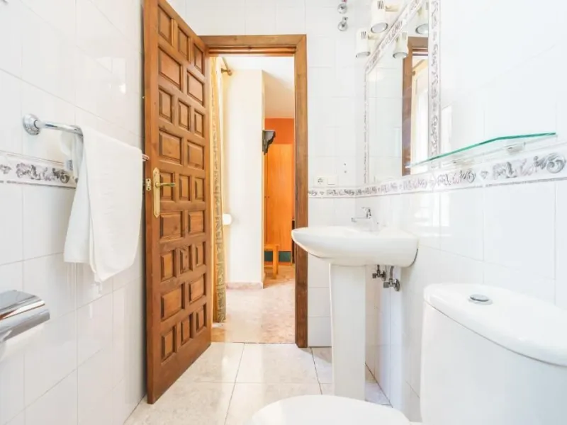 ????️ Charming Hotel with Guaranteed Profitability in the Heart of Ronda