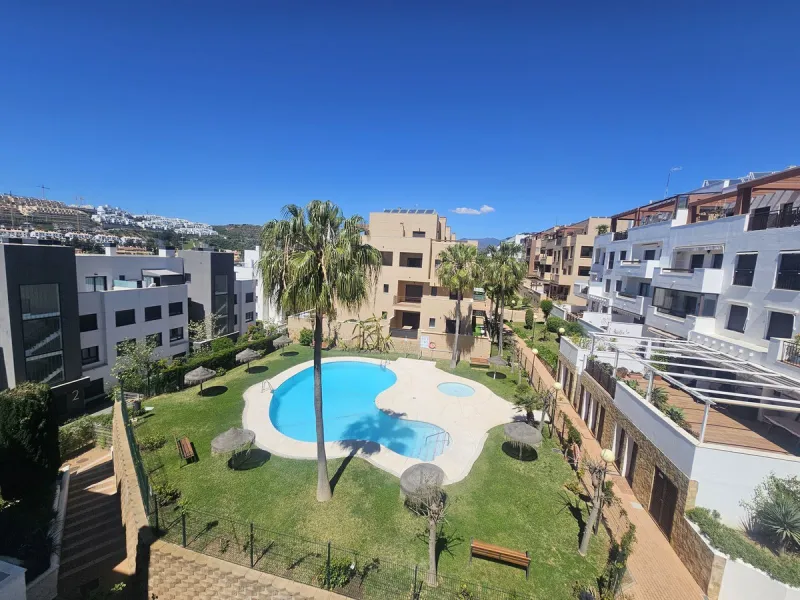 Spectacular Penthouse with Dual Terraces & Panoramic Sea Views – La Cala de Mijas