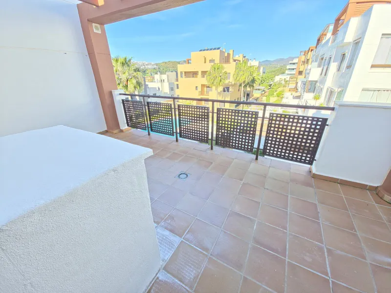 Spectacular Penthouse with Dual Terraces & Panoramic Sea Views – La Cala de Mijas
