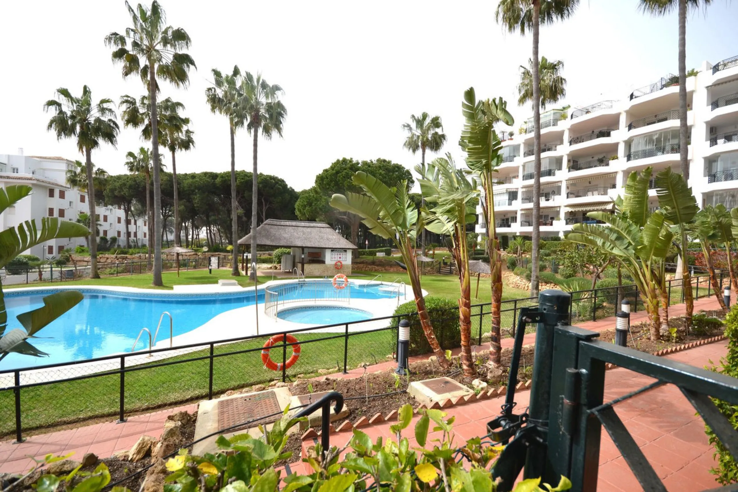 Gartenwohnung zu verkaufen in Mi Capricho – Calahonda, Mijas Costa