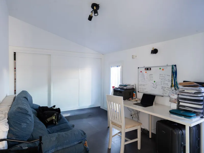 This modern villa has been recently renovated and sits in a fantastic location just 500 metres from the beach,  between La Cala de Mijas and Fuengirola. The home has a bright, contemporary feel throughout, with large windows that open onto the garden and 