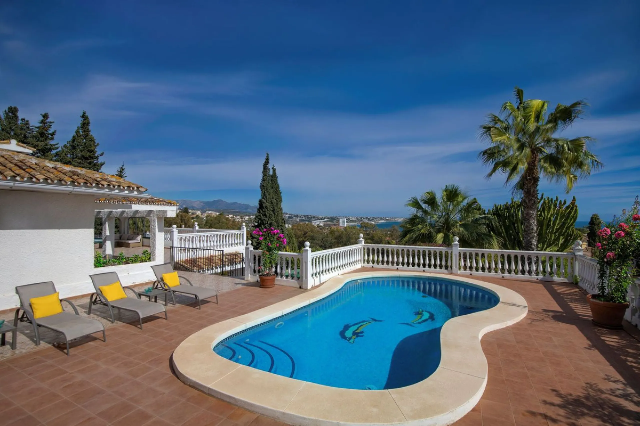 In a well-established and peaceful residential area, this villa enjoys an elevated position that allows for truly stunning open views of the Mediterranean and an uncommon level of privacy.