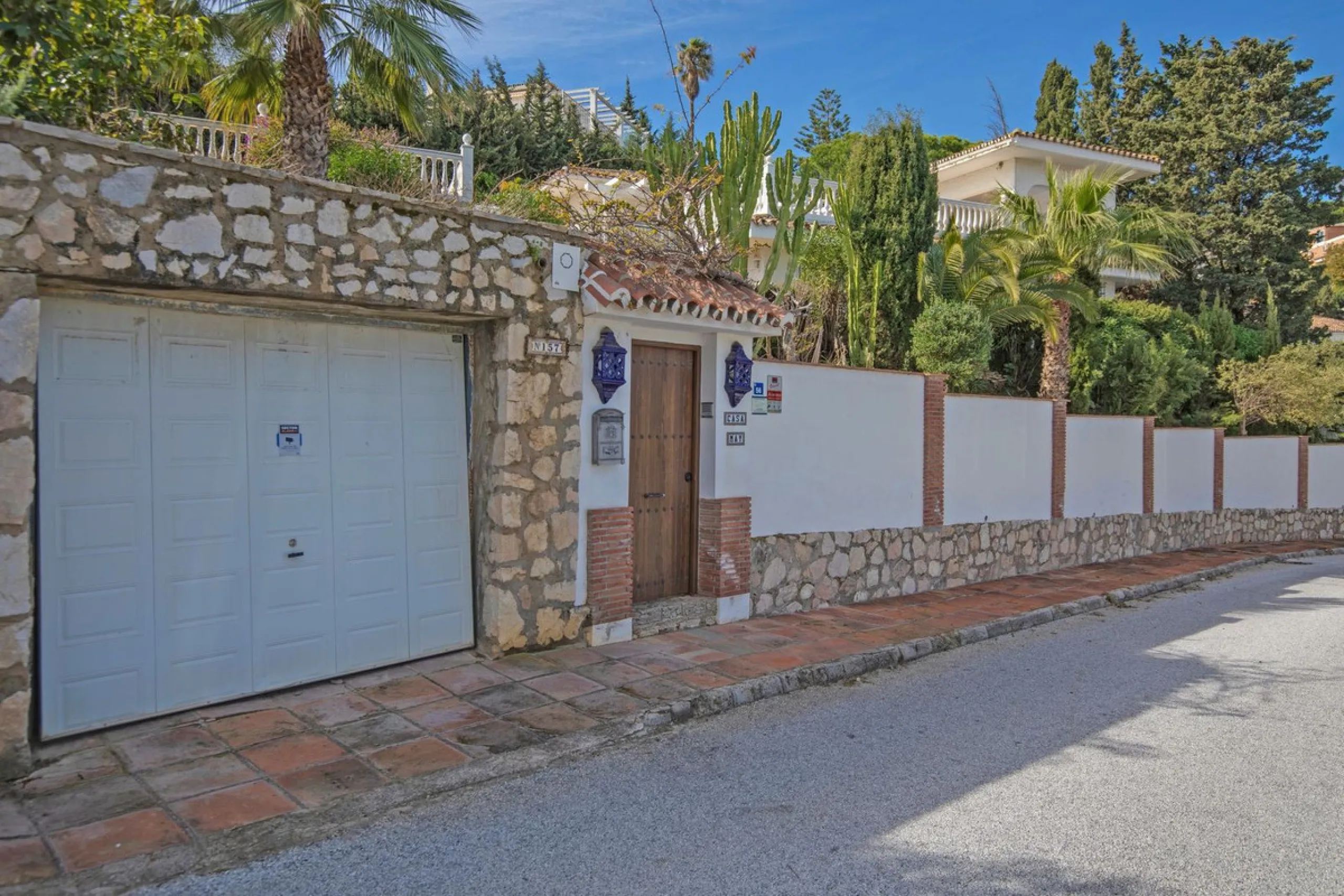 In a well-established and peaceful residential area, this villa enjoys an elevated position that allows for truly stunning open views of the Mediterranean and an uncommon level of privacy.