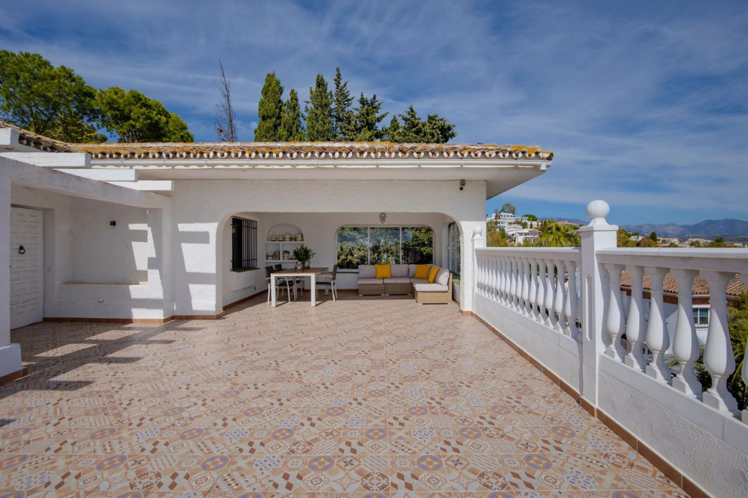 In a well-established and peaceful residential area, this villa enjoys an elevated position that allows for truly stunning open views of the Mediterranean and an uncommon level of privacy.