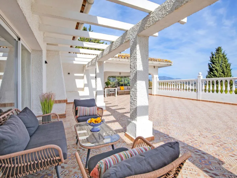 In a well-established and peaceful residential area, this villa enjoys an elevated position that allows for truly stunning open views of the Mediterranean and an uncommon level of privacy.