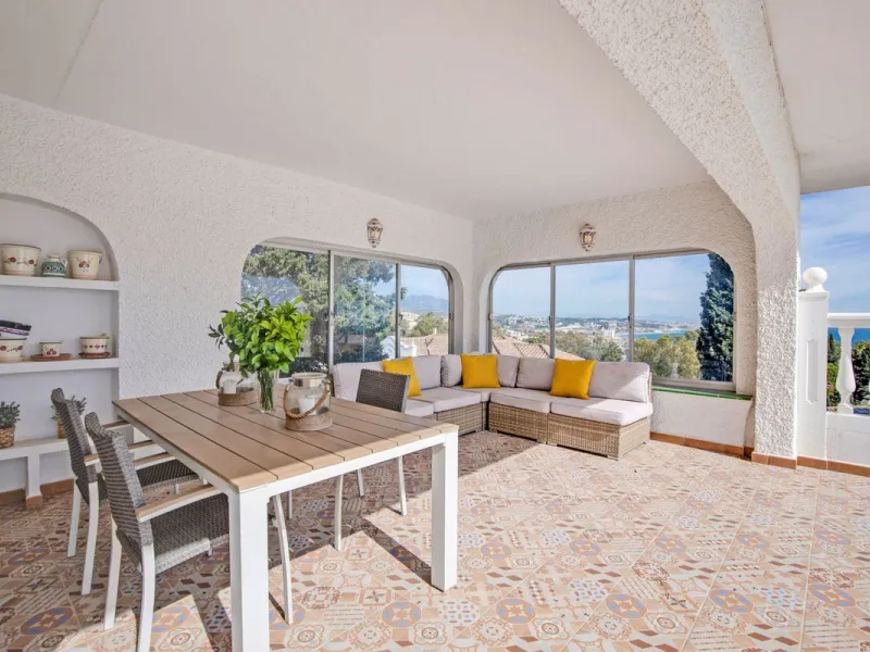 In a well-established and peaceful residential area, this villa enjoys an elevated position that allows for truly stunning open views of the Mediterranean and an uncommon level of privacy.