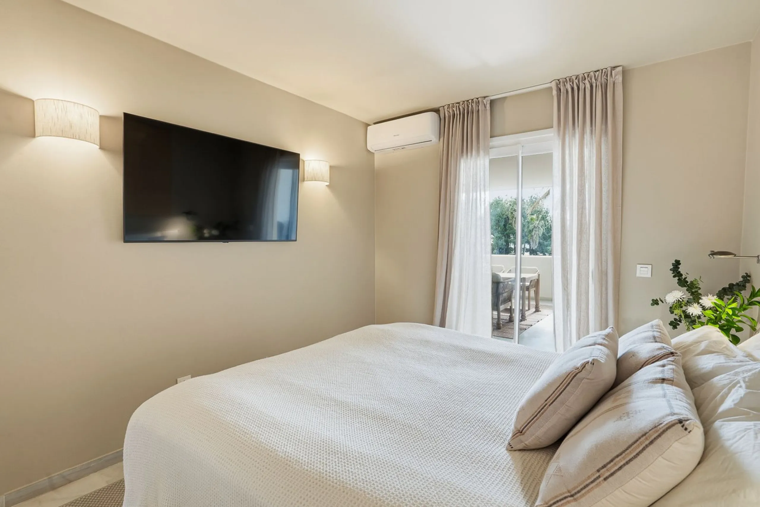 Апартамент средний этаж, Calahonda, Costa del Sol